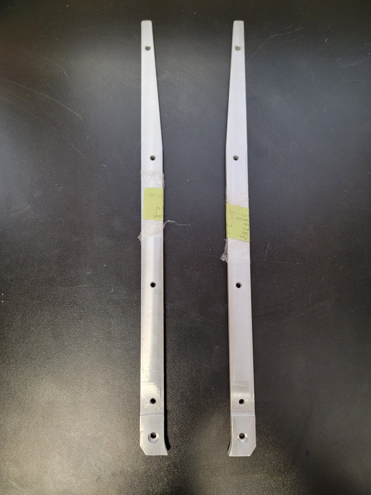 Returned-Superend/CDL Lid Chute Guide Set