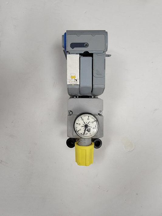 USED-Parker P2M2*4ES Valve-With Regulator